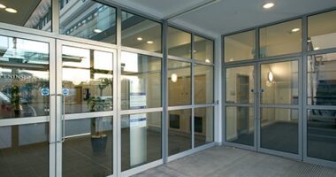 Commercial building fitted with Kawneer Doors.