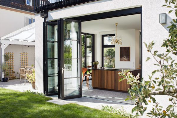 purchasing bifolding doors showing a solarlux high end door in a new home